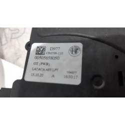 Alfa Romeo - Stelvio - Tailgate lock mechanism
