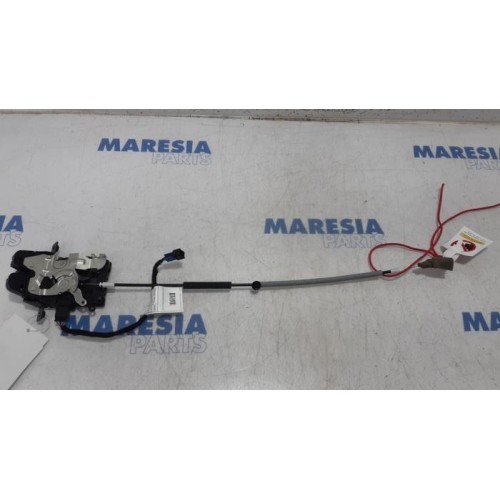 Alfa Romeo - Stelvio - Tailgate lock mechanism