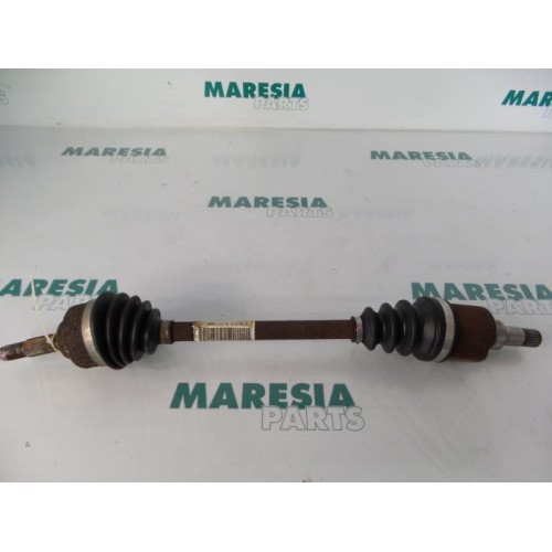 Peugeot - 207 - Aandrijfas links-voor