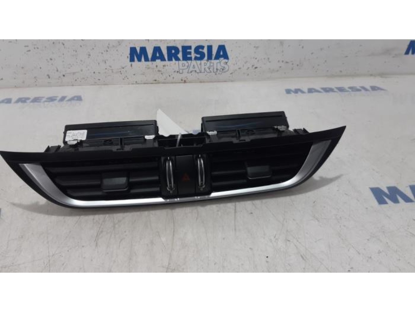 Alfa Romeo - Stelvio - Dashboard vent