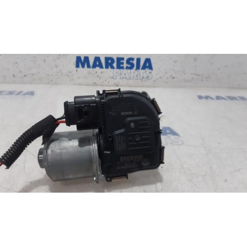 Alfa Romeo - Stelvio - Front wiper motor