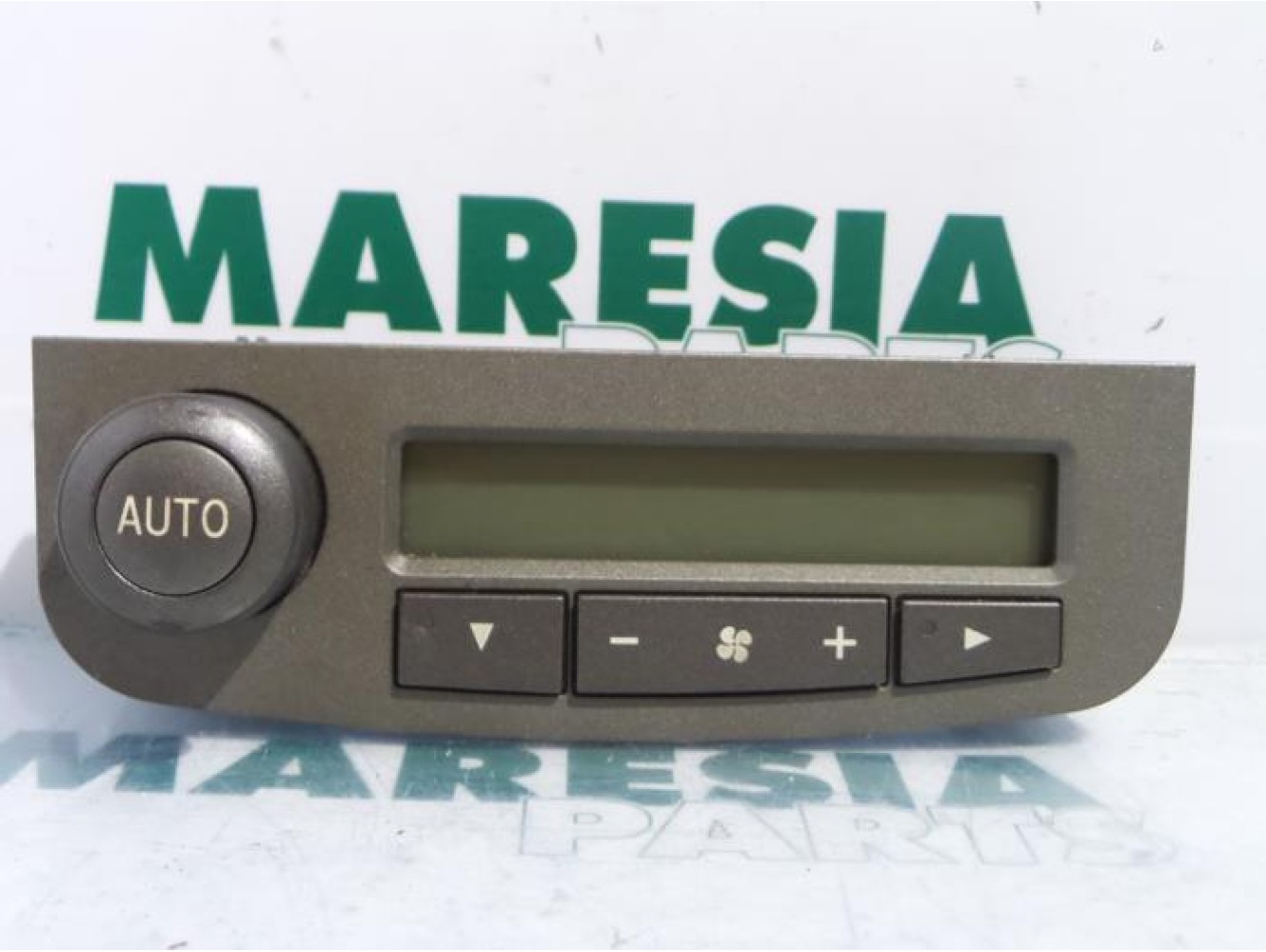 Lancia - Thesis - Panneau de commandes chauffage