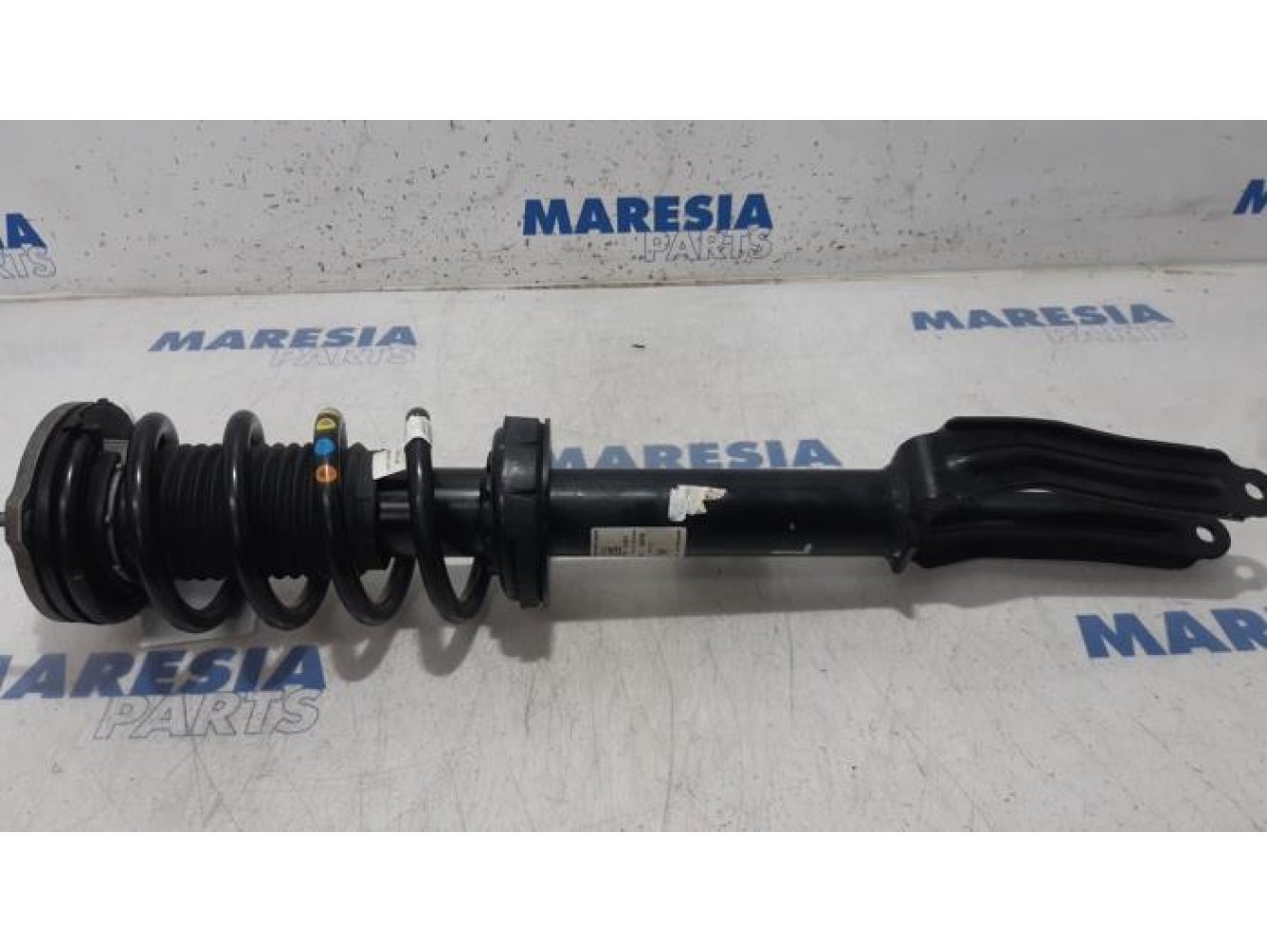 Alfa Romeo - Stelvio - Front shock absorber rod, left