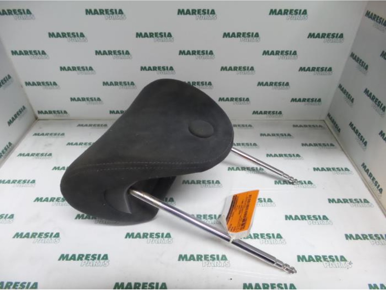 Lancia - Thesis - Headrest