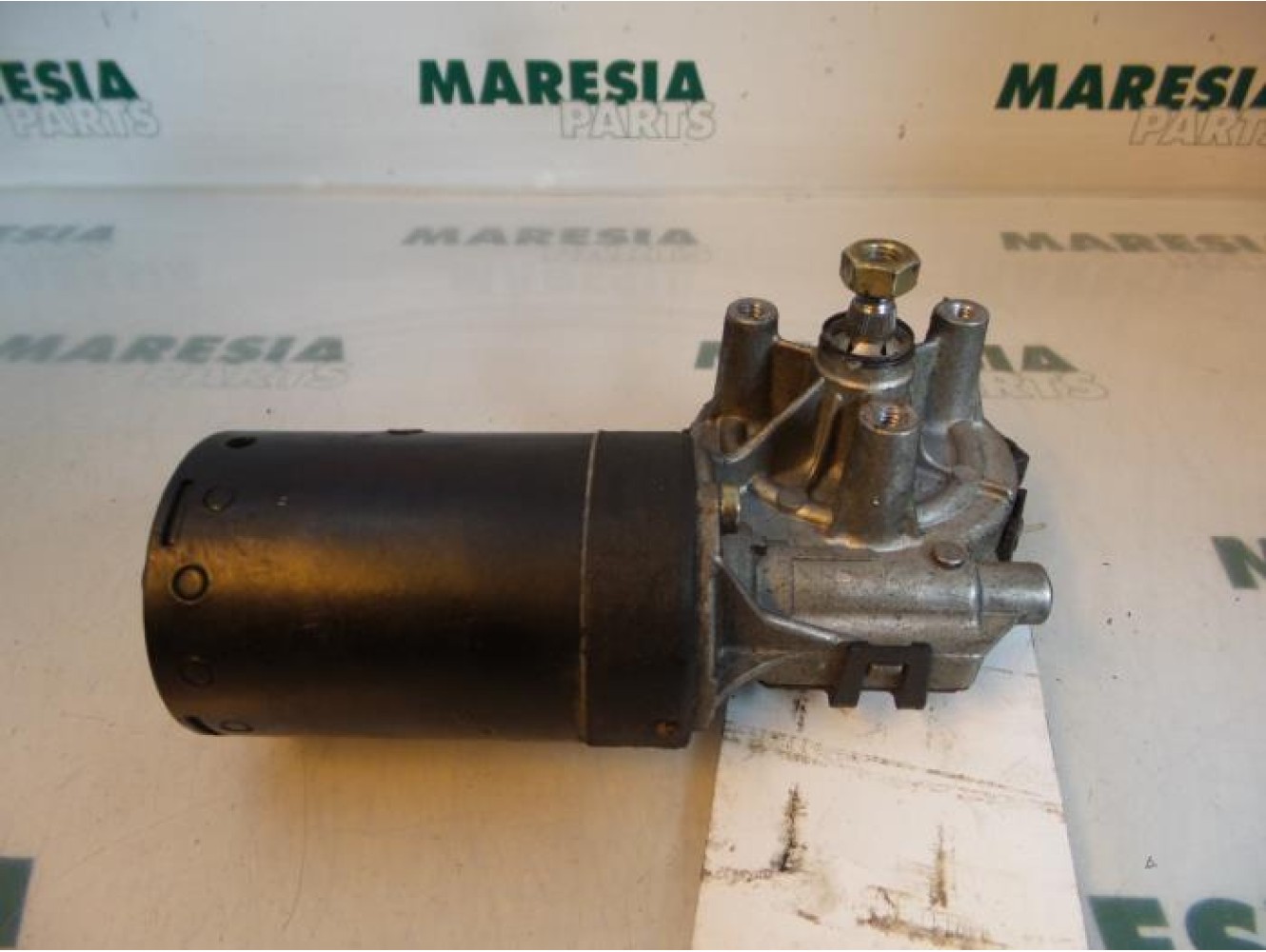 Peugeot - 206 - Front wiper motor