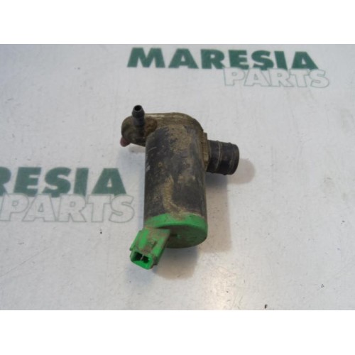 Peugeot - 206 - Scheibensprüherpumpe vorne
