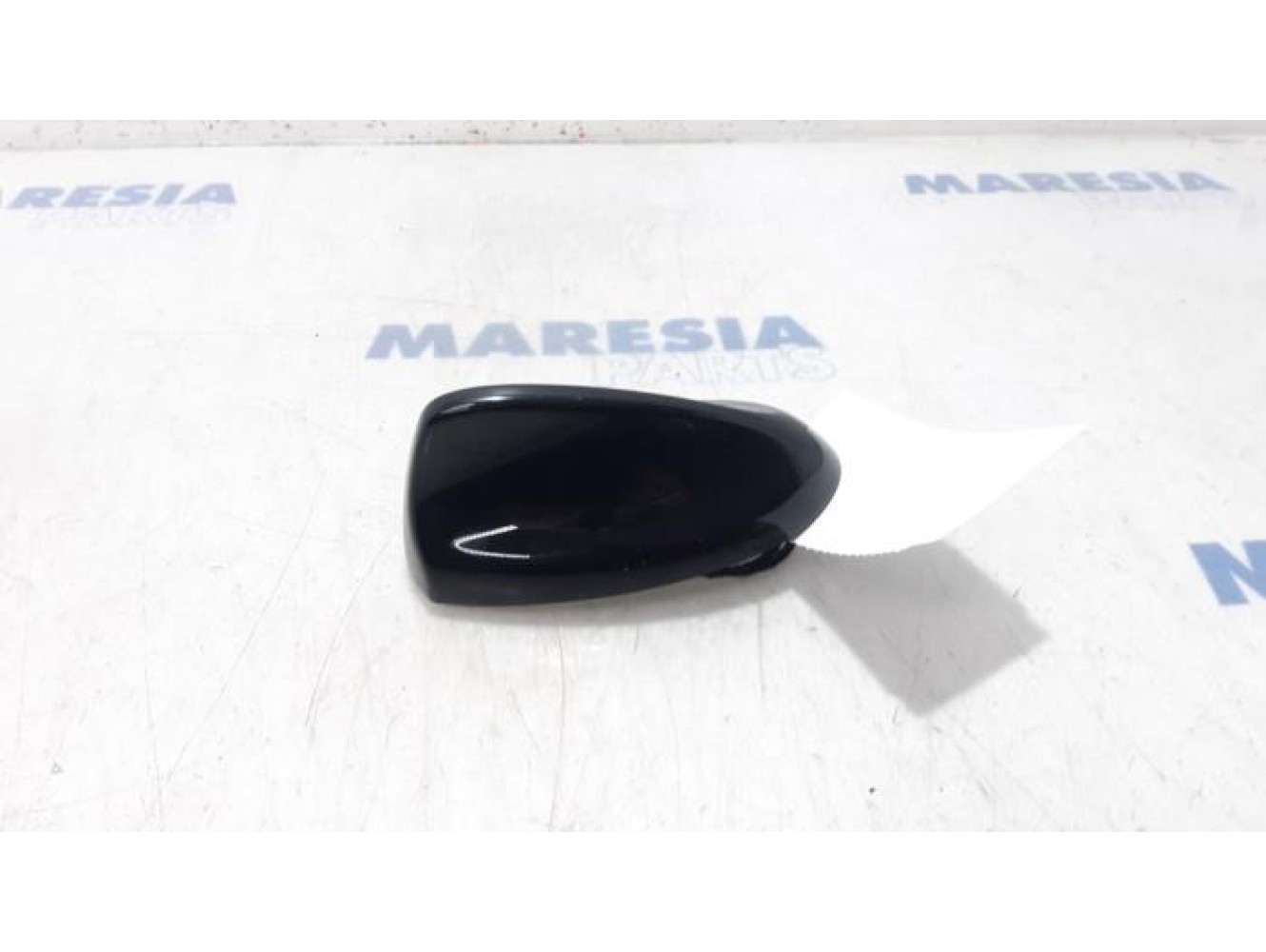 Alfa Romeo - Stelvio - Antenna