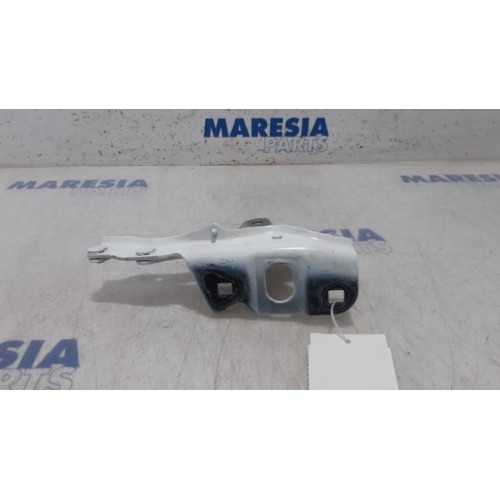 Alfa Romeo - Stelvio - Bonnet Hinge