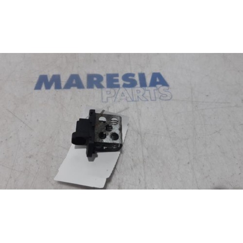 Renault - Kangoo - Cooling fan resistor