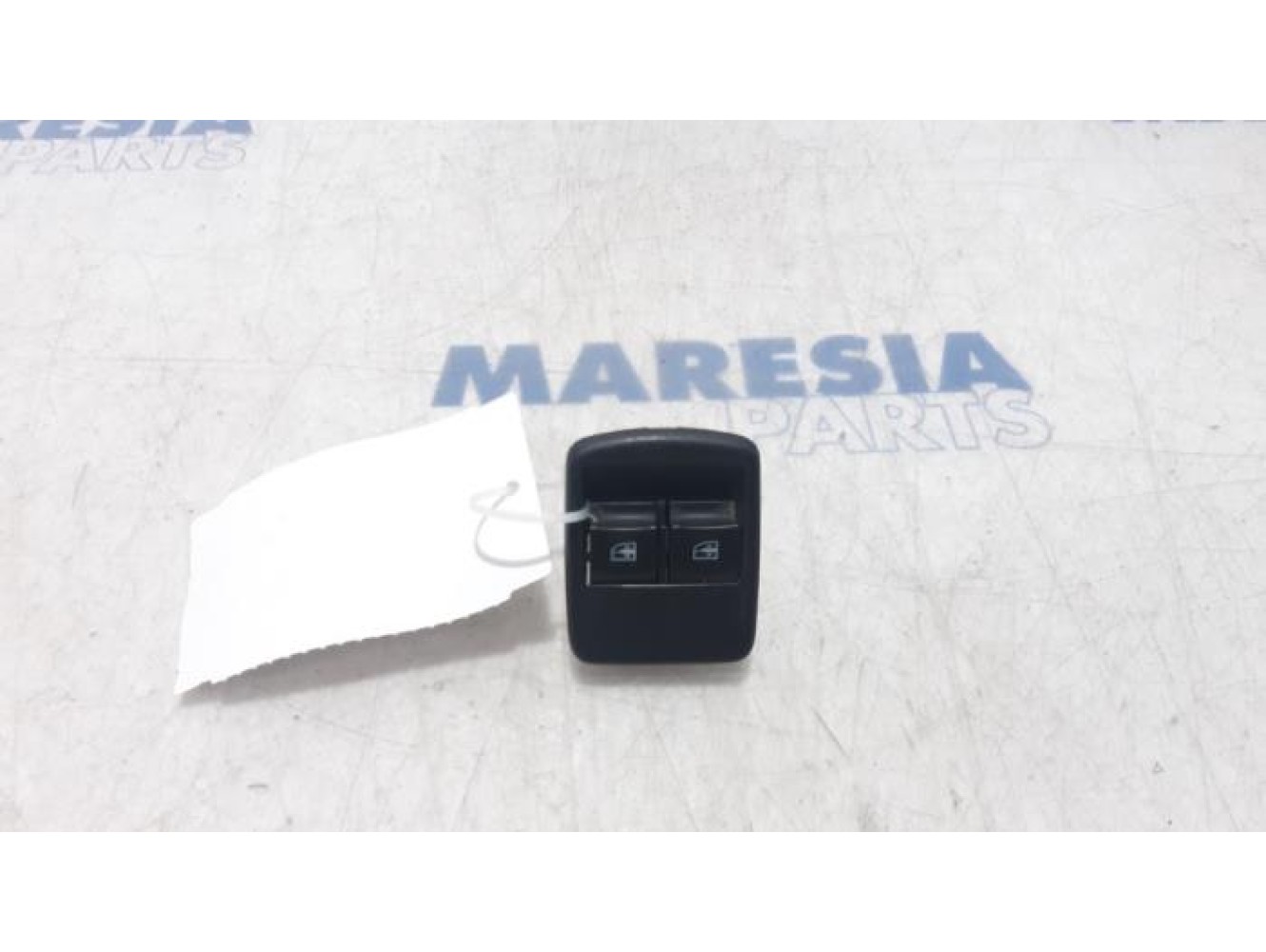 Renault - Kangoo - Multi-functional window switch