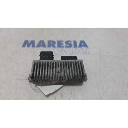 Renault - Kangoo - Glow plug relay