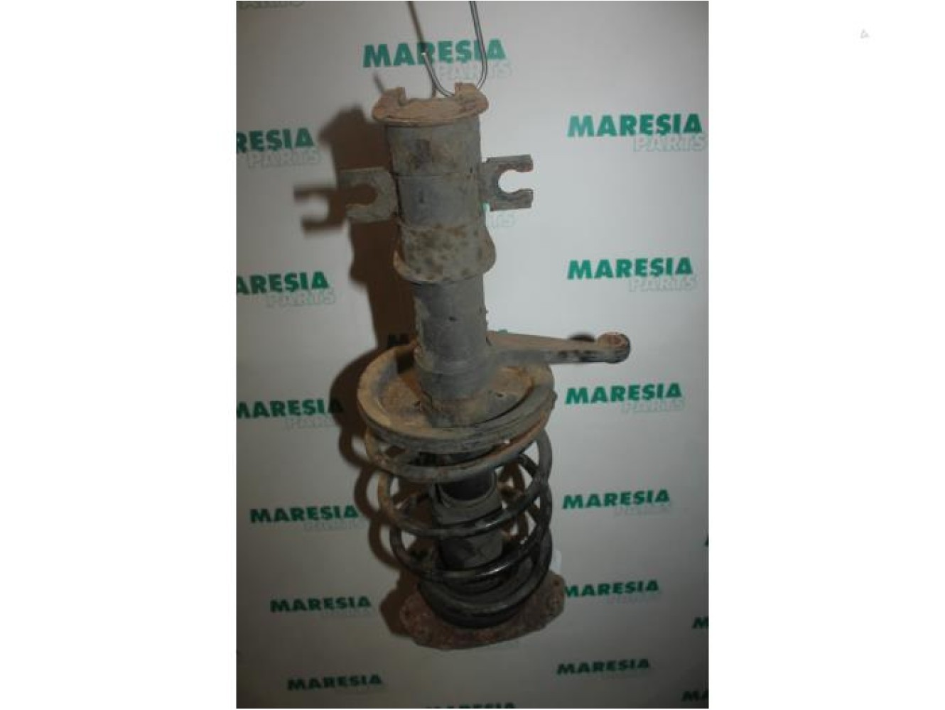 Alfa Romeo - 145/146 - Stoßdämpferstrebe rechts vorne