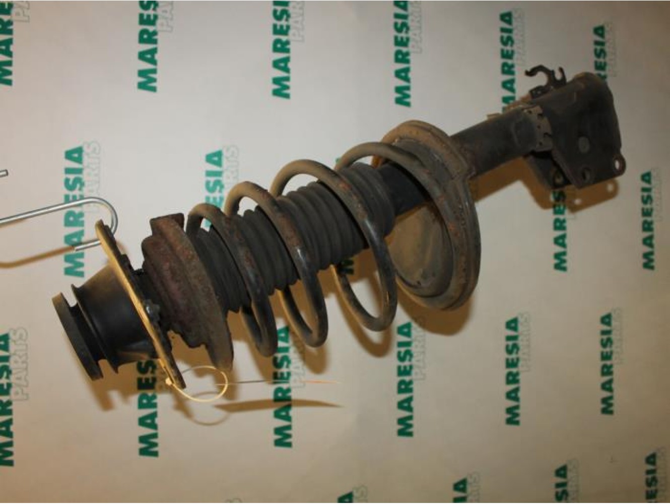 Fiat - Palio - Front shock absorber rod, left