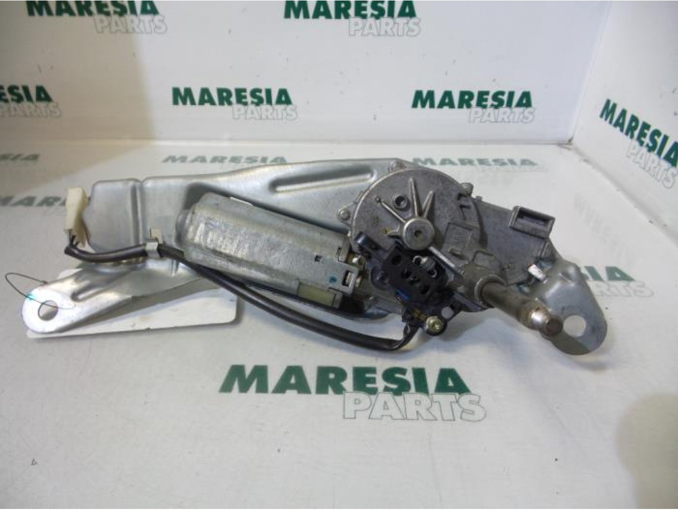 Renault - Laguna - Rear wiper motor