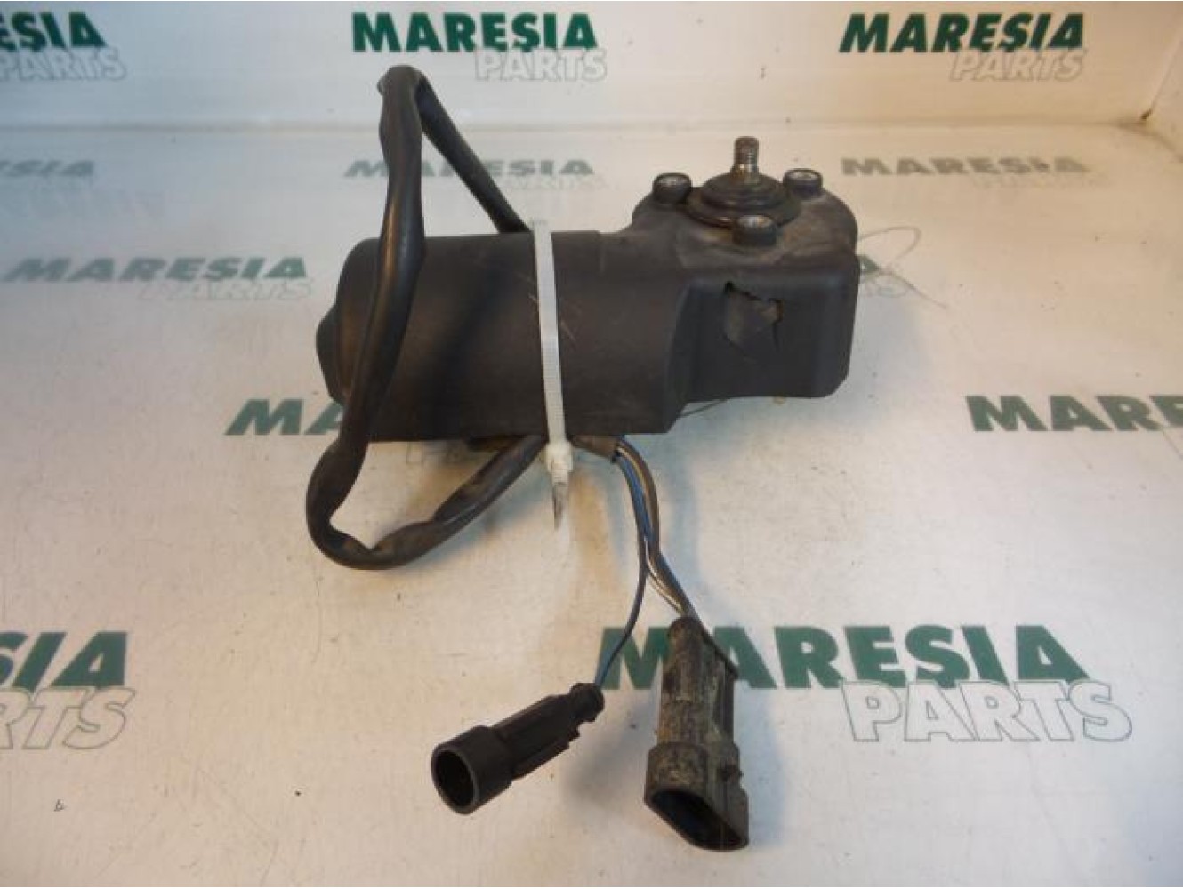 Fiat - Coupe - Front wiper motor