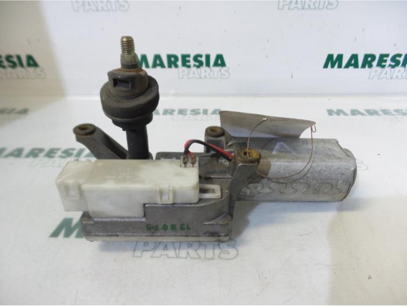 Alfa Romeo - 145/146 - Scheibenwischermotor hinten