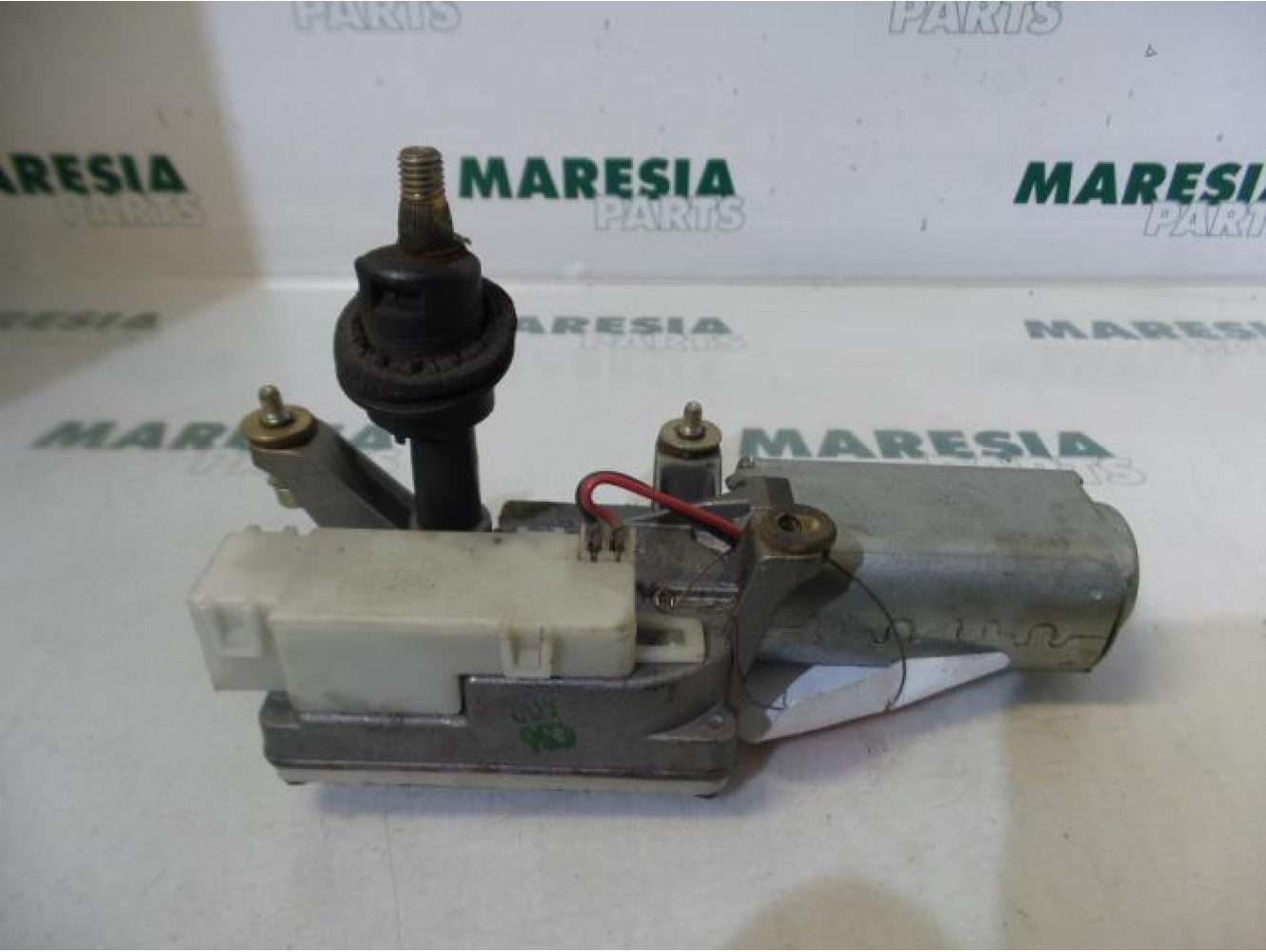 Alfa Romeo - 145/146 - Scheibenwischermotor hinten