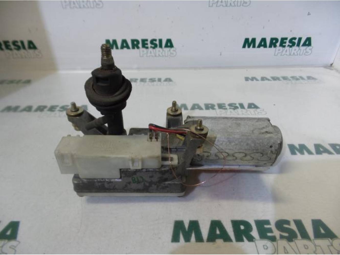 Alfa Romeo - 145/146 - Scheibenwischermotor hinten