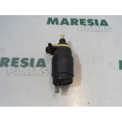 Lancia - Delta - Windscreen washer pump