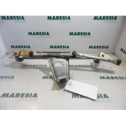 Peugeot - 206 - Wiper mechanism
