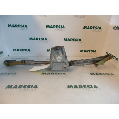 Renault - Clio - Wiper mechanism