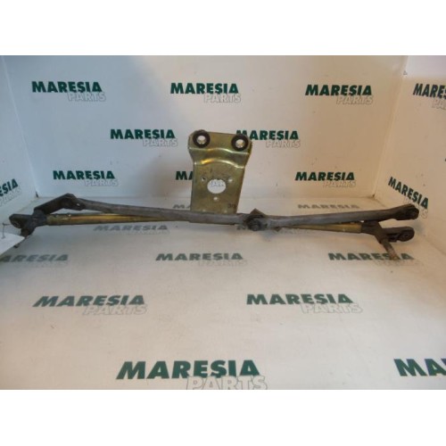 Renault - Clio - Wiper mechanism