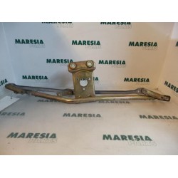 Renault - Clio - Wiper mechanism