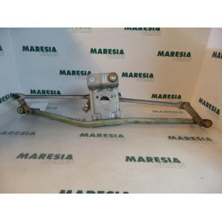Renault - Clio - Wiper mechanism