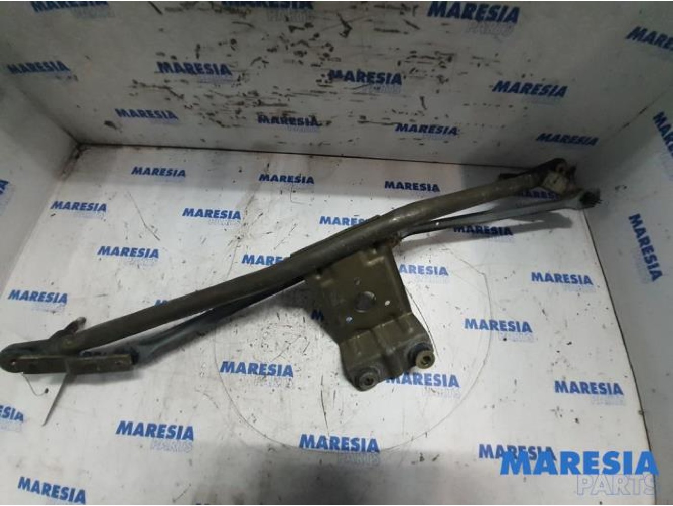 Renault - Clio - Wiper mechanism