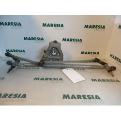 Renault - Clio - Wiper mechanism