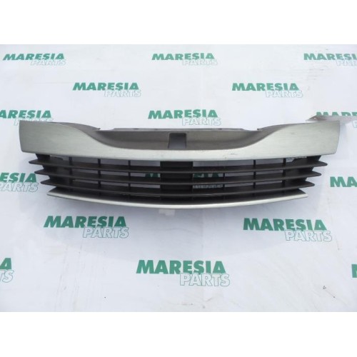 Renault - Laguna - Grille