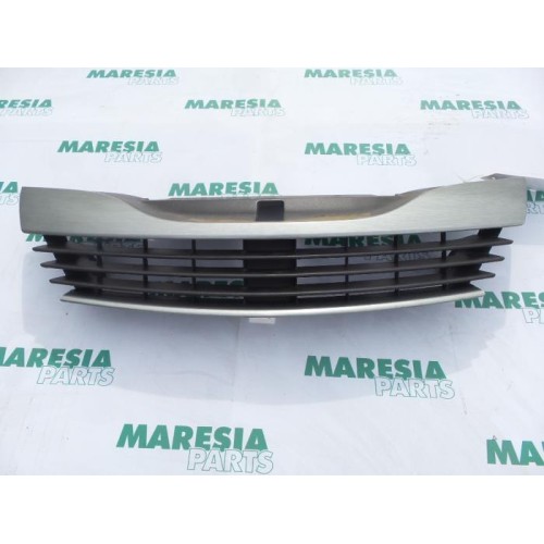 Renault - Laguna - Grille