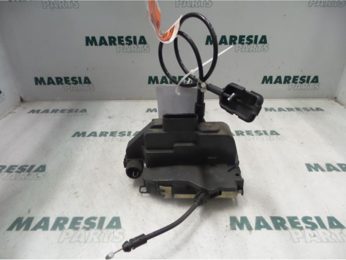 Renault - Megane - Front door lock mechanism 4-door, right