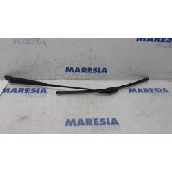 Renault - Kangoo - Front wiper arm