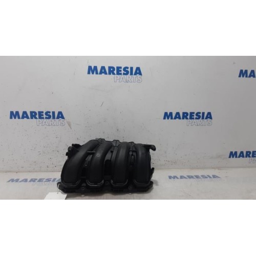 Peugeot - 208 - Intake manifold