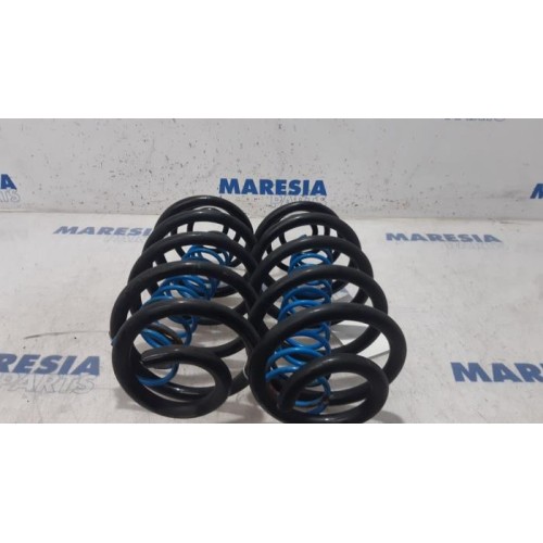 Peugeot - Expert - Rear coil spring