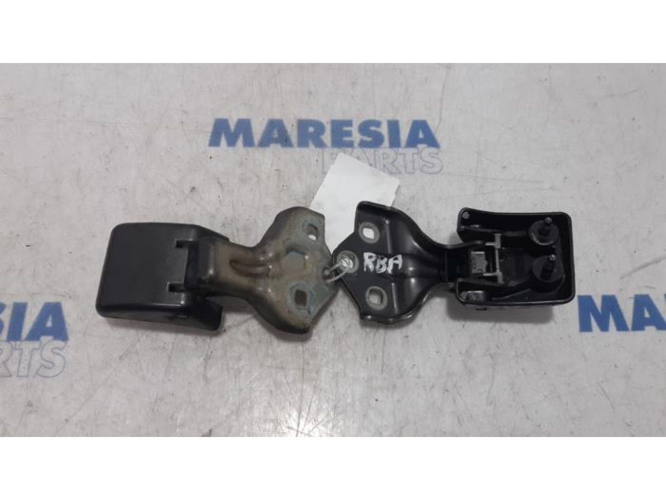 Peugeot - Expert - Rear door hinge, right