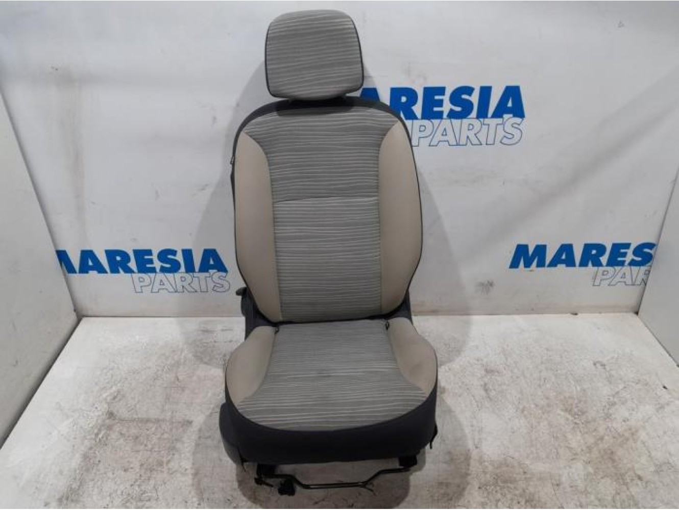 Renault - Kangoo - Sitz rechts