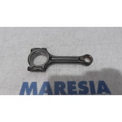 Renault - Captur - Connecting rod