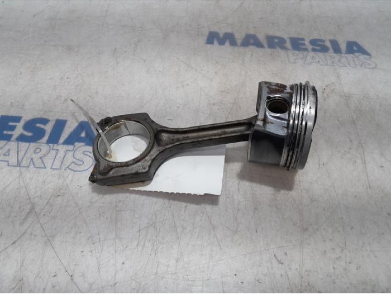 Peugeot - 5008 - Piston