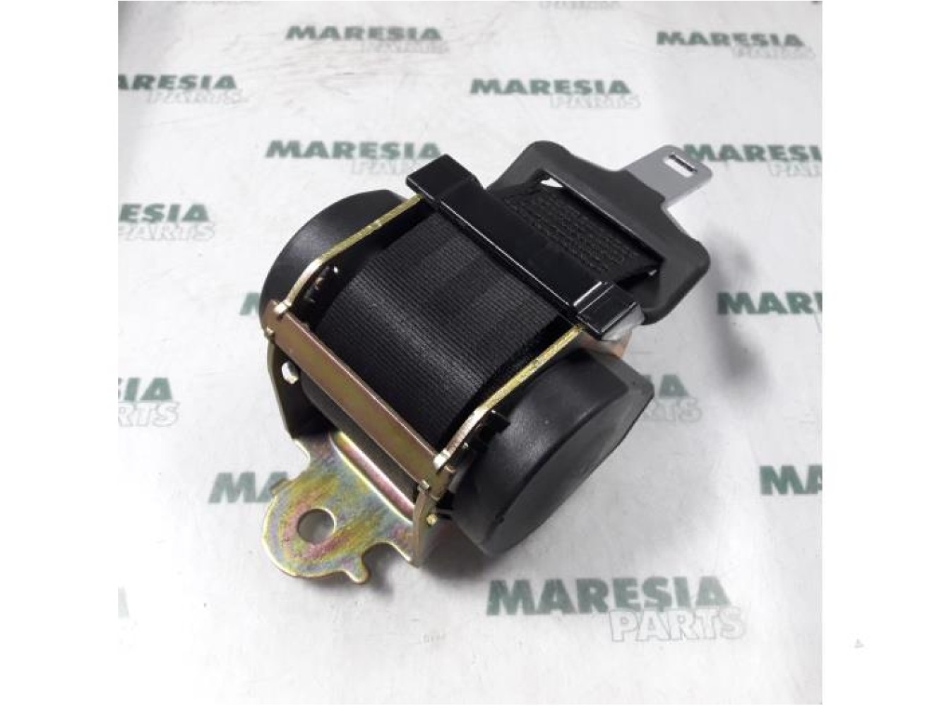 Peugeot - 607 - Rear seatbelt, centre