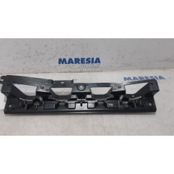 Citroen - C4 Cactus - Rear bumper bracket central