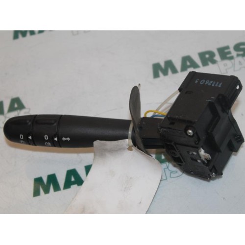 Renault - Clio - Indicator switch