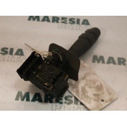 Renault - Clio - Indicator switch