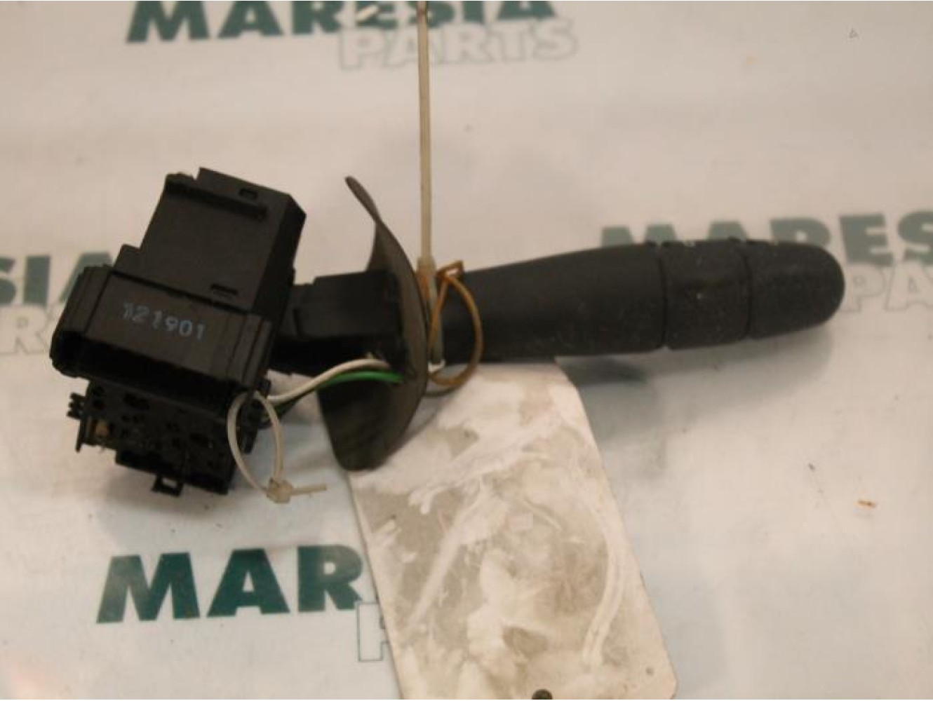 Renault - Clio - Indicator switch