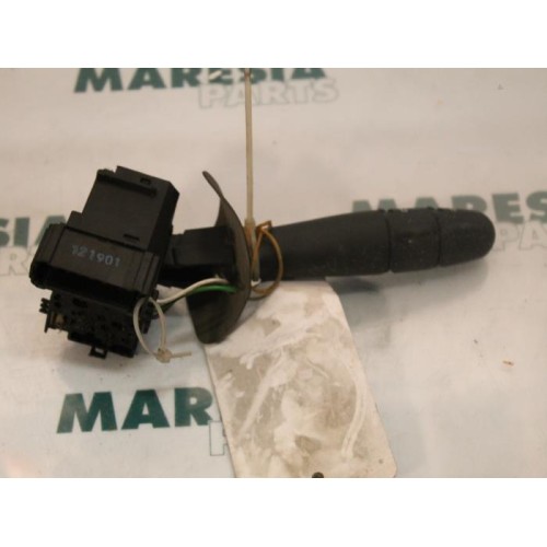 Renault - Clio - Indicator switch