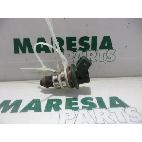 Renault - Megane Scenic - Injector (petrol injection)