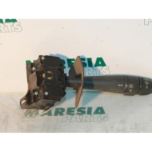 Renault - Megane - Indicator switch