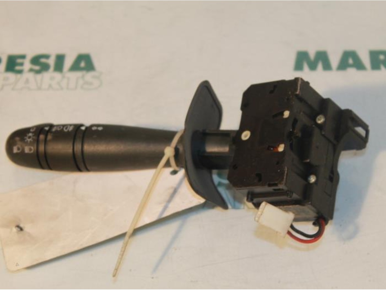 Renault - Megane - Indicator switch