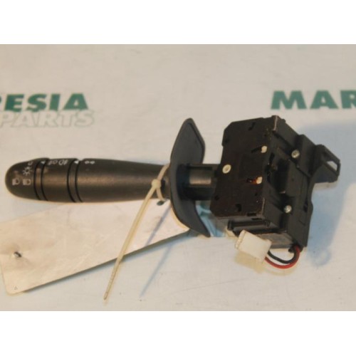 Renault - Megane - Indicator switch